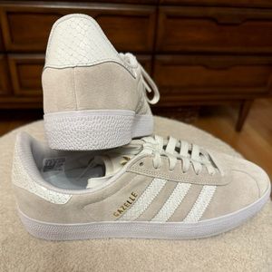 🔥🔥🔥BNWT Adidas Gazelle ADV🔥🔥🔥🔥